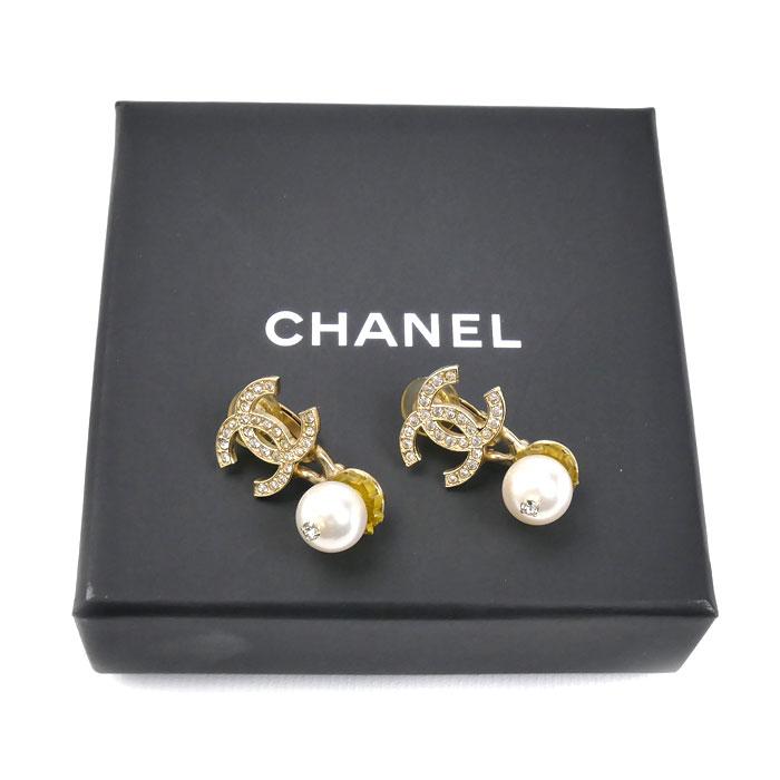 極美品イヤリング ココマーク ロゴ フェイクパール ラインストーン ゴールドカ CHANEL（シャネル） GP ココマーク ラインストーン フェイクパール