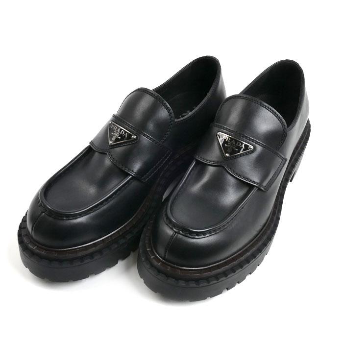 PRADA（プラダ） トライアングルロゴ ローファー ブラック 2DE148 070