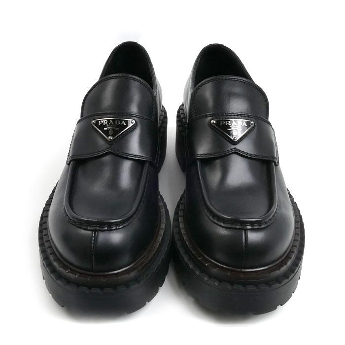 PRADA（プラダ） トライアングルロゴ ローファー ブラック 2DE148 070