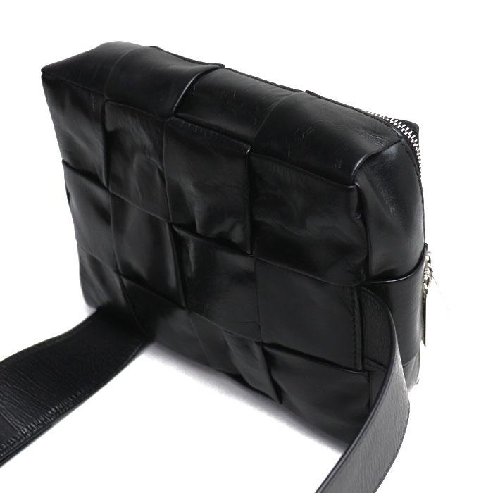 BOTTEGAVENETA ボッテガヴェネタ バデットカセット スリング ボディ 