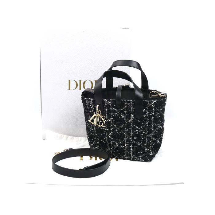 極美品 ~ Dior Toujours ブラック キルティング ハンドバッグ Dior ディオール Toujours バーティカル トートバッグ スモール 2Way
