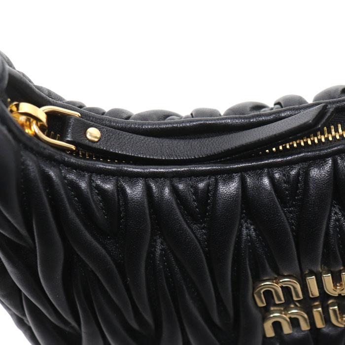 miu miu（ミュウミュウ） ワンダー マテラッセ レザー ホーボー