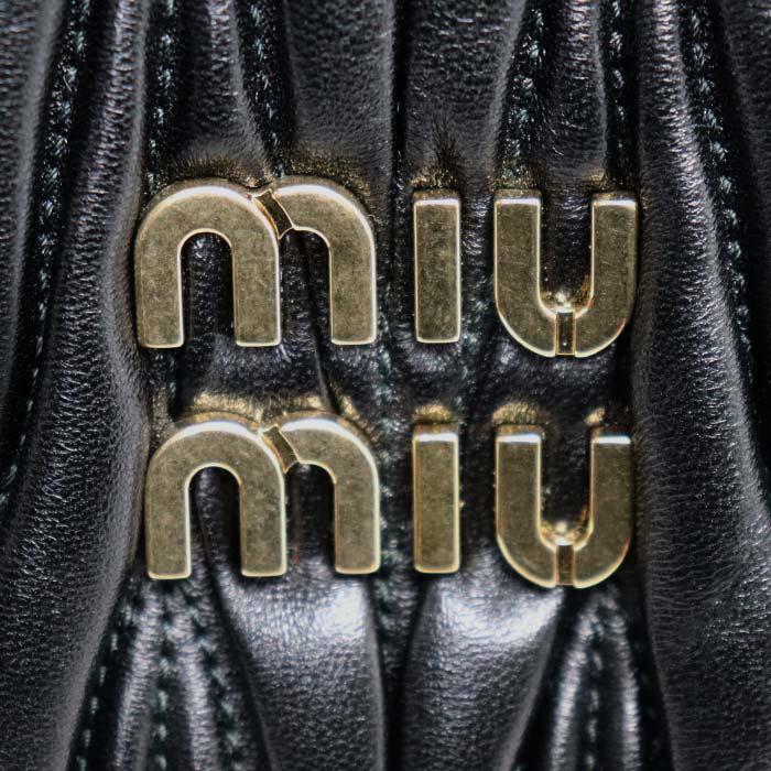 MIUMIU ミュウミュウ ワンダー マテラッセ レザー ホーボー スモール 2Wayショルダーバッグ ブラック 5BC125_AN88_F0002_V_OOY レディース【中古】【美品】 miu miu（ミュウミュウ） ワンダー マテラッセ レザー ホーボー