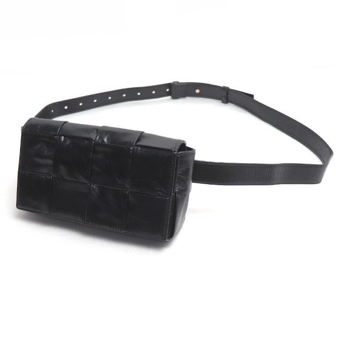 【美品】ボッテガヴェネタ＊ボディバッグ マキシイントレ カセット 現行IC搭載 BOTTEGAVENETA ボッテガヴェネタ マキシイントレチャート カセット