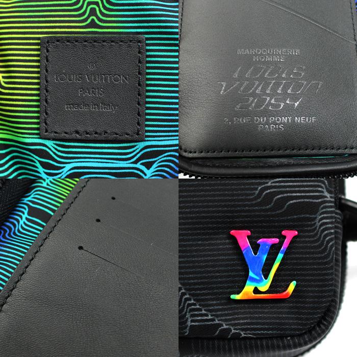 LOUIS VUITTON（ルイ・ヴィトン） 3Dモノグラム ダブルフォンポーチ 