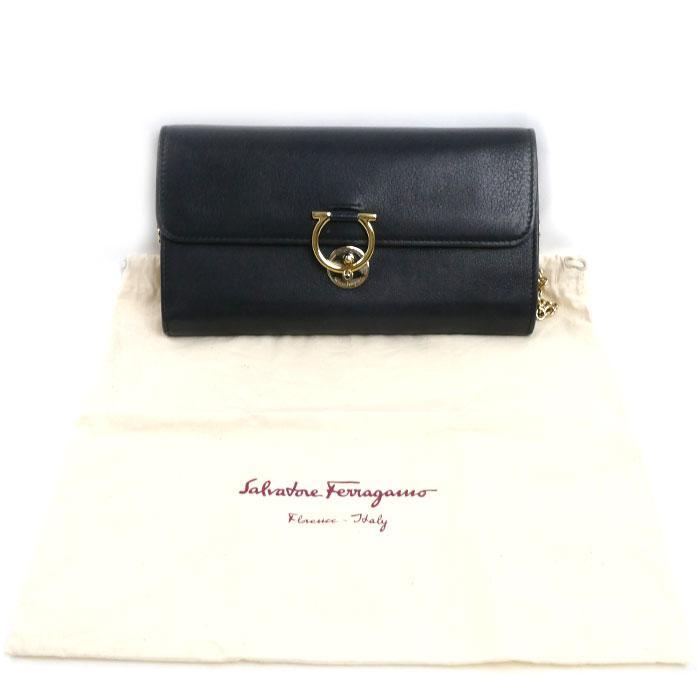 Salvatore Ferragamo サルヴァトーレフェラガモ チェーンウォレット 長