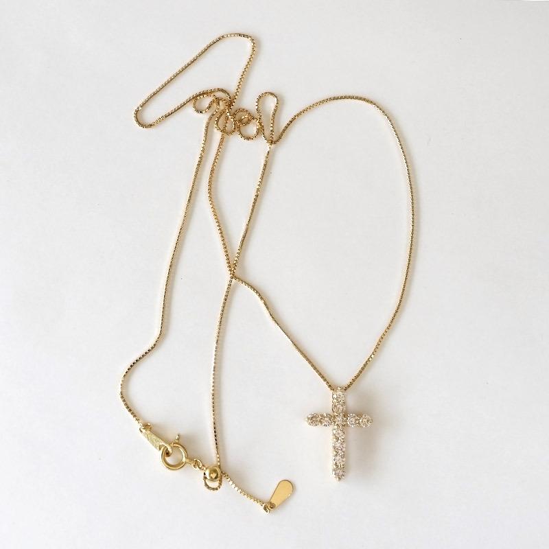 十字架 クロスネックレス k18 レディース ペンダント 0.5ct