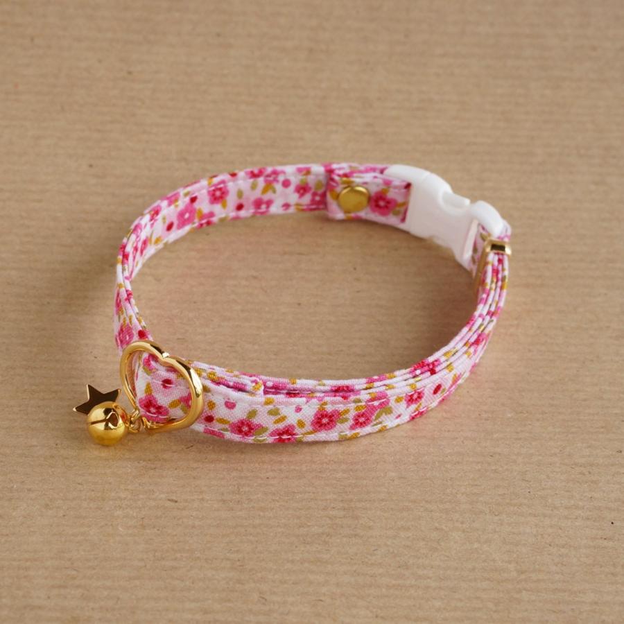 猫用 首輪 ハンドメイド セーフティバックル使用 ３サイズから選べる お花畑の首輪 春