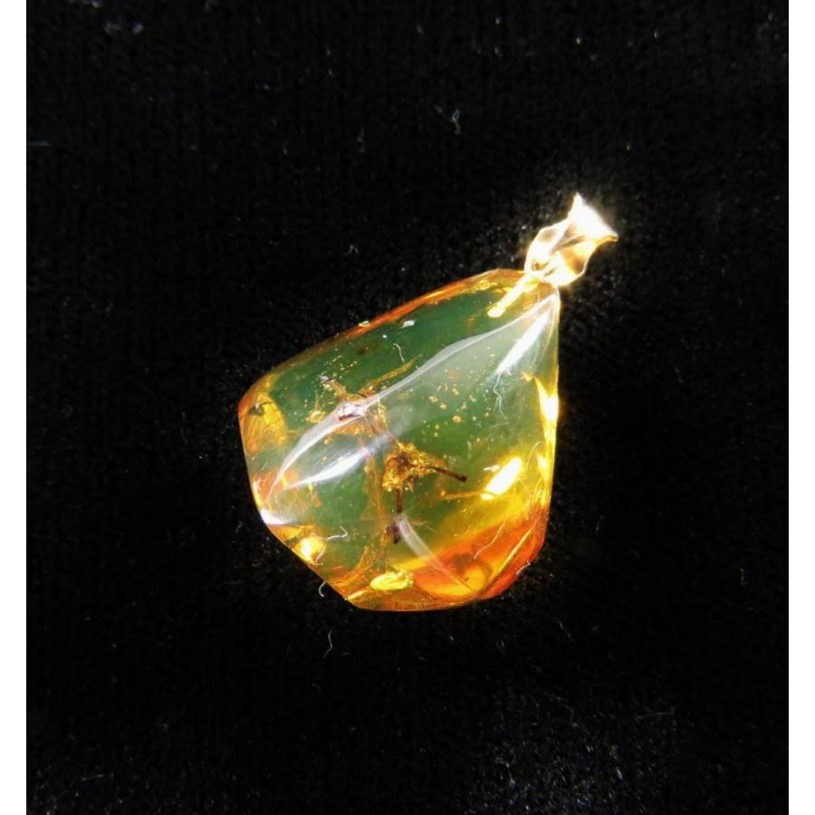琥珀メキシコ産レインボーアンバー・花入り琥珀K18ペンダント 琥珀メキシコ産レインボーアンバー・花入り琥珀K18ペンダント