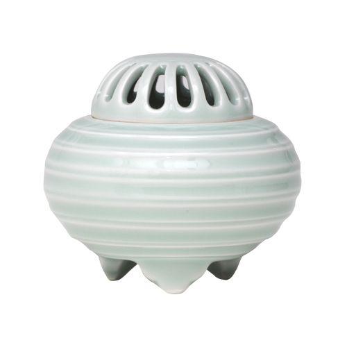 日本香堂 香炉 白青磁 線文 有田焼 香炉 「白青磁線文 有田焼」 : 線香・お香の日本香堂香ぎゃらりぃ-日本