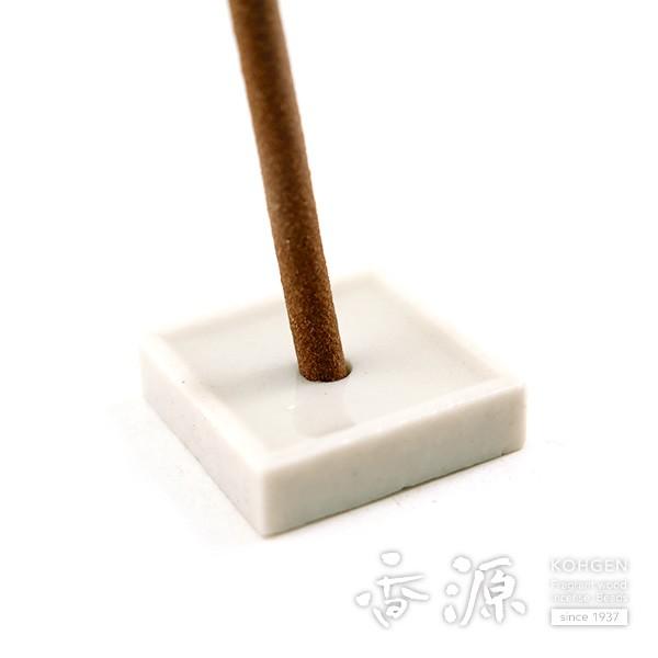 【JapanRabbit公式アカウント00ページ】日本香堂 八国香木揃え JapanRabbit公式アカウント00ページ】日本香堂 八国香木揃え