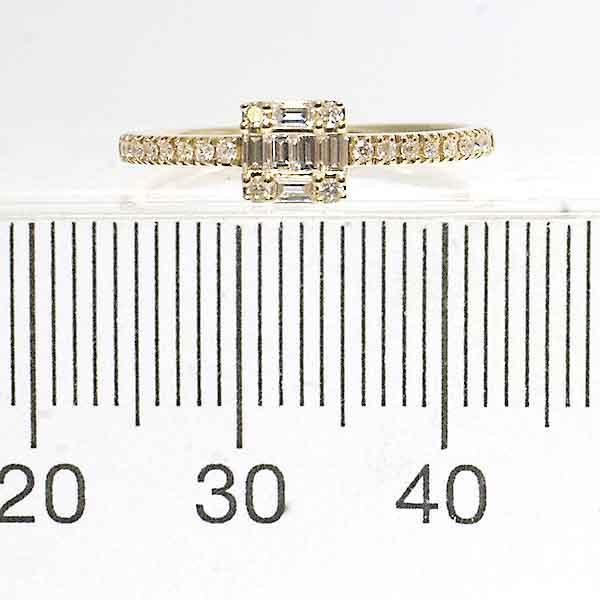 ベルシオラ スクエアコレクション ダイヤモンド 0.24ct 18金 ベルシオラ スクエアコレクション ダイヤモンド 0.24ct 18金