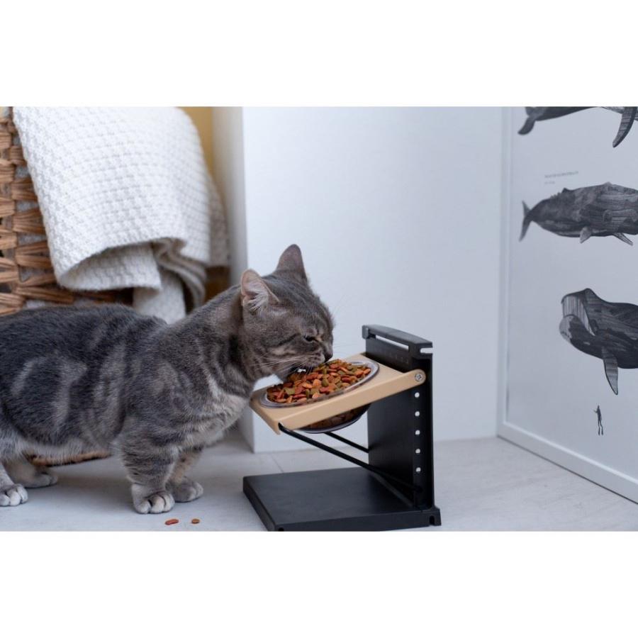コーナンオリジナル LIFELEX 高さと角度が変えられる猫用食器台