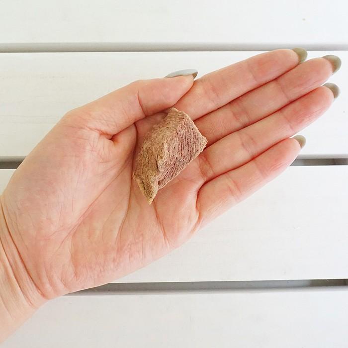 ピース フリーズドライシリーズ 馬肉 25g【無添加 おやつ ナチュラル 天然 犬 ドッグ トリーツ】 |  | 02