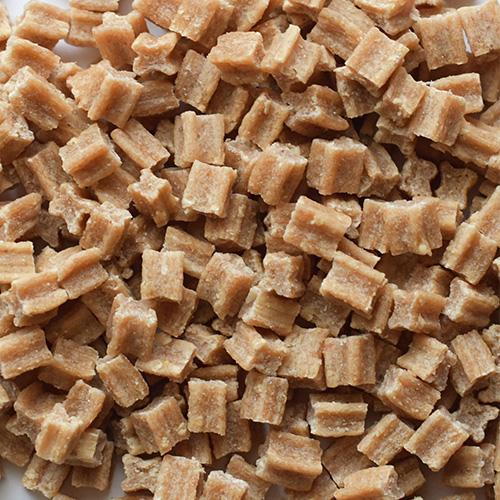 ドッグヴォイス 国産プレミアムセミモイストドッグフード ダイエタリー 100g 無添加 半生 柔らかい |  | 01