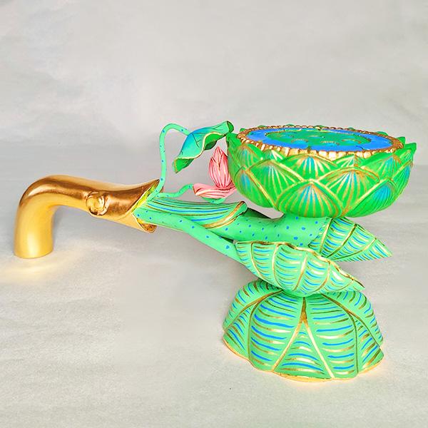 陶磁器大器を乗せる安定した鑑賞台蓮華台座最高級天然唐木細工精製高級感のあるもの 陶磁器大器を乗せる安定した鑑賞台蓮華台座最高級天然唐木細工精製高級
