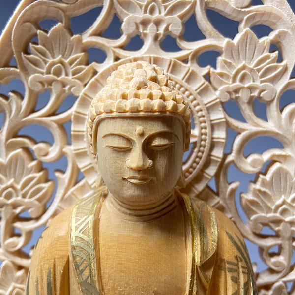 わけありアウトレット処分SALE 仏像   禅宗用  座釈迦 桧木製 木地 玉眼無し 2.0寸  唐草光背 六角台  全高255×幅118×奥行90mmの画像
