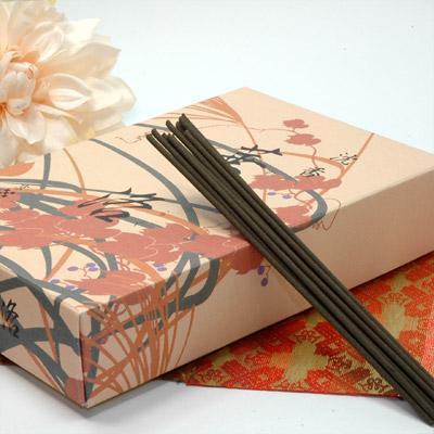 山田松香木店・実用線香 沈香華洛 大箱バラ詰め 長さ約14cm 150g入