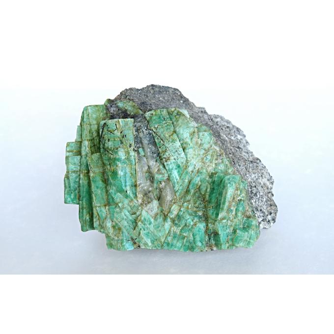 エメラルド（緑柱石、ベリル、翠玉） 母岩付き原石 / GE1032001 : 古琴