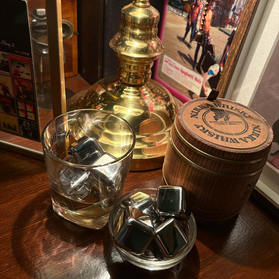 ステンレス　アイスキューブ　ゴールド　8個1ケース25セット200個 国華園 とけない氷 アイスキューブ 8個 ステンレス製 溶けない氷 酒
