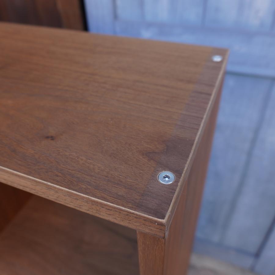 人気の無印良品(MUJI)のウォールナット材 スタッキングシェルフ/オープン型です！スッキリしたデザインの万能棚。 テレビボードや本棚など用途はざまざま♪店舗什器などにもおススメ！ - kokoelma -ココエルマ-  雑貨・中古家具・北欧家具・アンティーク家具の通販 