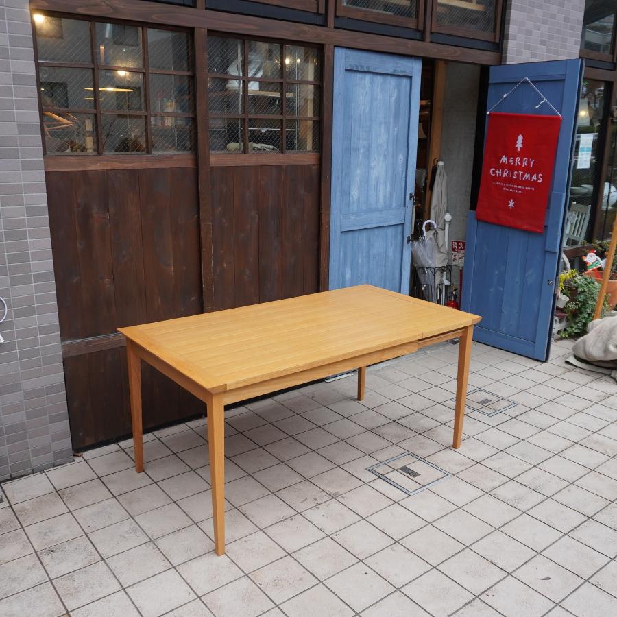 IDC大塚家具にて取り扱われていた、 オクト オーク材 伸長式 IDC大塚家具にて取り扱われていた、 オクト オーク材 伸長式