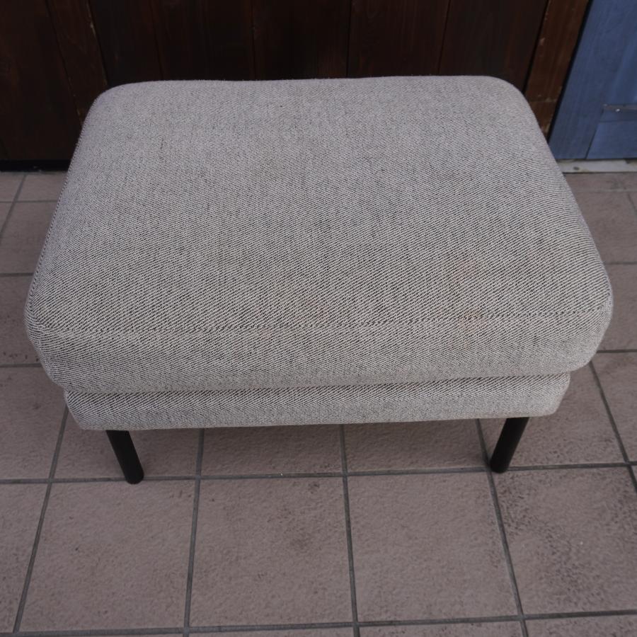 unico(ウニコ) HOXTON(ホクストン)シリーズのオットマンです