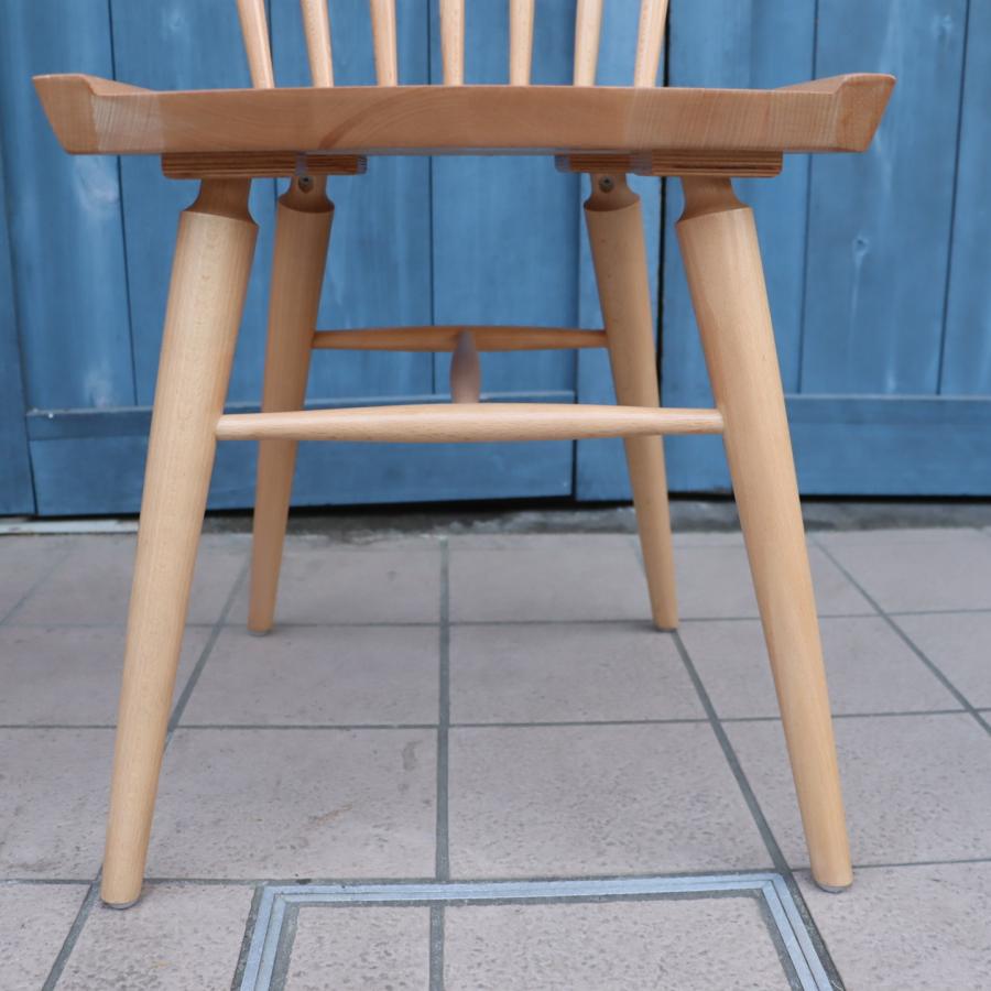 2脚 専用 展示品 ポーランド製 FAMEG Sector ダイニングチェア 【公式