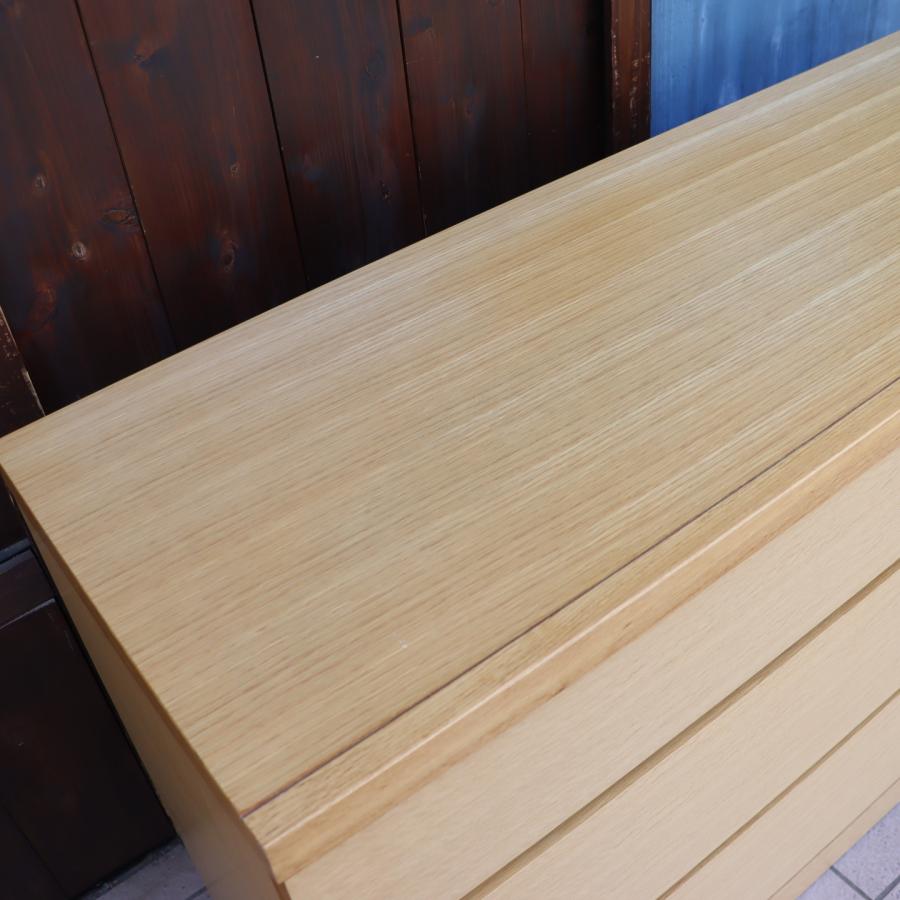 IDC OTSUKA(大塚家具)のナラ材を使用したモエ ワイドチェスト150です