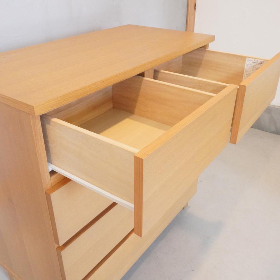 人気の無印良品(MUJI)のオーク材を使用したチェスト・4段ワイド
