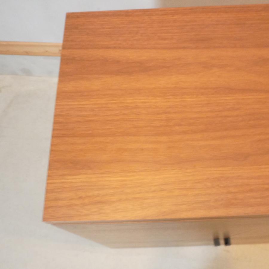 岡家具工業 テオリス キャビネット ウォールナット材 食器棚 岡家具工業 テオリス キャビネット ウォールナット材 食器棚