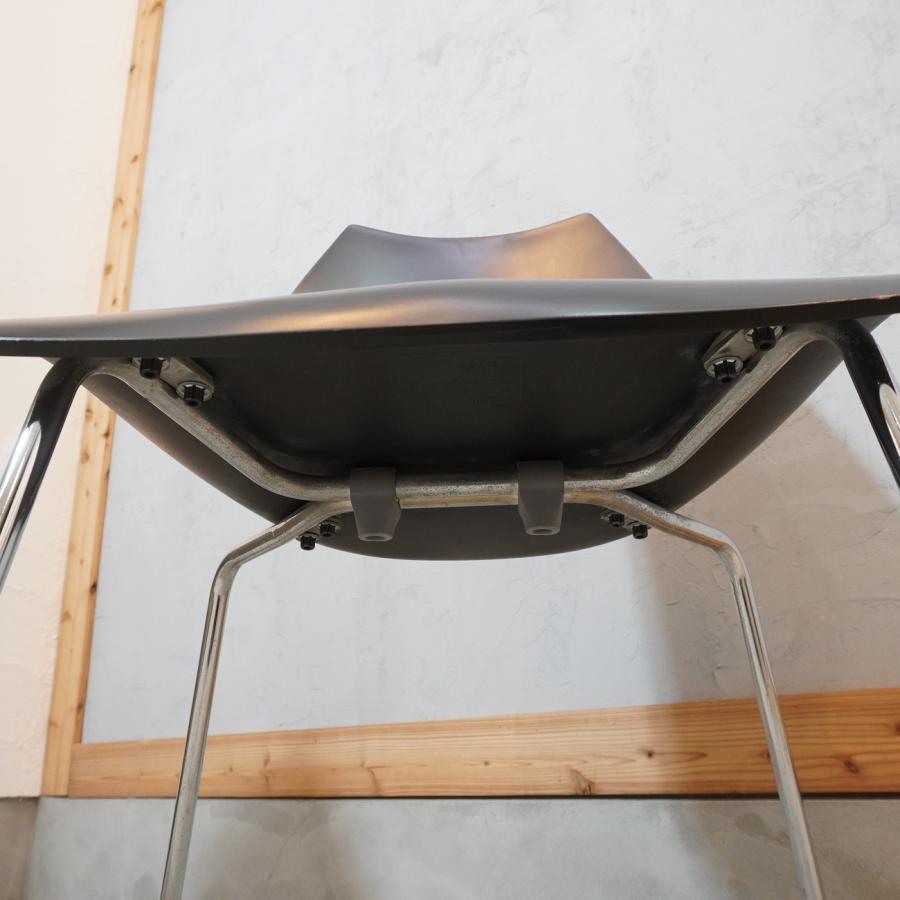 Cassina(カッシーナ)取り扱いのメーカーKartell(カルテル)の 