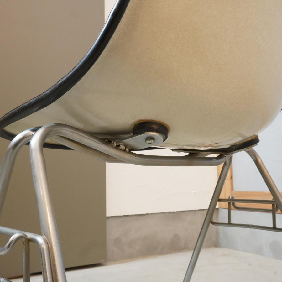 Hermanmiller ハーマンミラー サイドシェルチェア ナウガレザー Hermanmiller ハーマンミラー サイドシェルチェア ナウガレザー