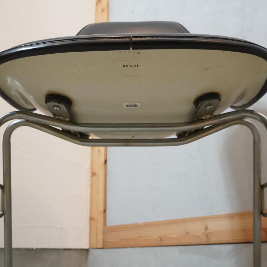 Hermanmiller ハーマンミラー サイドシェルチェア ナウガレザー Hermanmiller ハーマンミラー サイドシェルチェア ナウガレザー