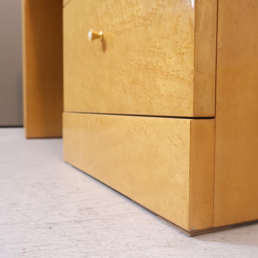 MATSUSO(松創)より稀少なバーズアイ・メープルを使用した片袖デスク