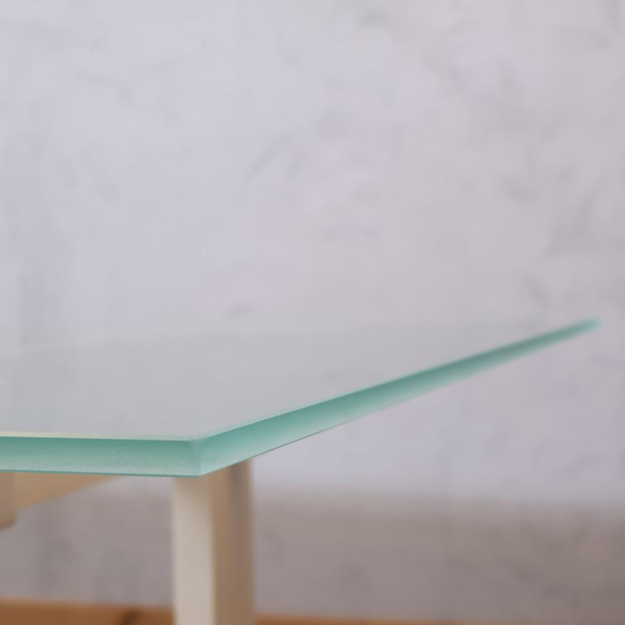 Ｈ8　美品　Cassina ixc. BLOOM　ガラス天板　ダイニングテーブル イタリアの高級ブランドCassina ixc.(カッシーナ イクスシー)の