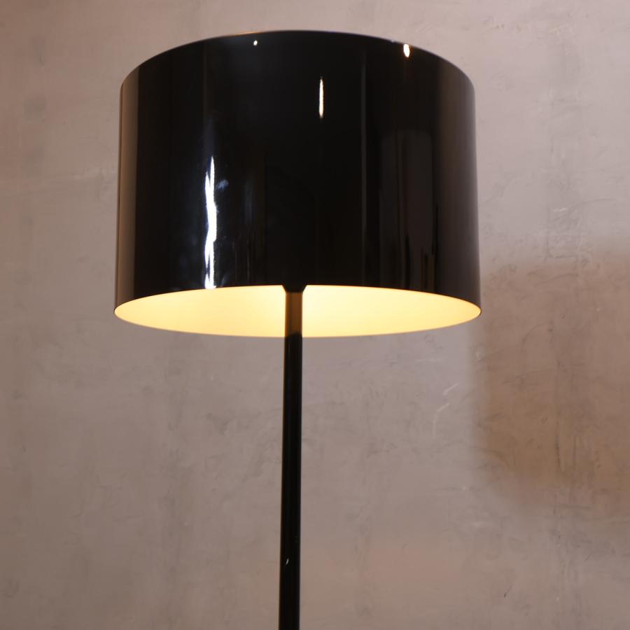 フロス Spun Light F フロアスタンド スタンドライト イクスシー FLOS(フロス) SPUN LIGHTスプンライト|カッシーナ・イクスシー 公式