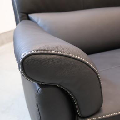 展示品 karimoku カリモク家具 Chitano チターノ Z181 本革 2人掛け