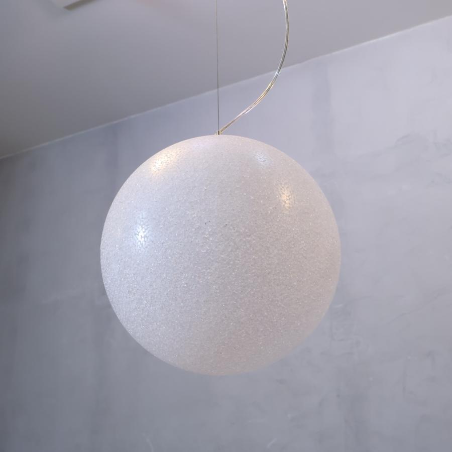 Lumen Center Italia(ルーメンセンターイタリア)のICEGLOBE(アイスグローブ)Sです。ポリカーボネート製のキラキラ輝く球体シェードから柔らかく美しい光を放つペンダントライト♪ Lumen Center Italia ルーメンセンターイタリア ICE GLOBE S アイス
