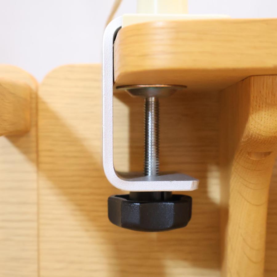 karimoku(カリモク家具)のティポリーノシリーズのオーク材 デスクセットです。ワゴンだけでなくブックスタンドとライトも付属していて、学習机としてはもちろん事務机としてもお使いいただけます♪ カリモク家具（KARIMOKU FURNITURE） karimoku ティポリーノ オーク材