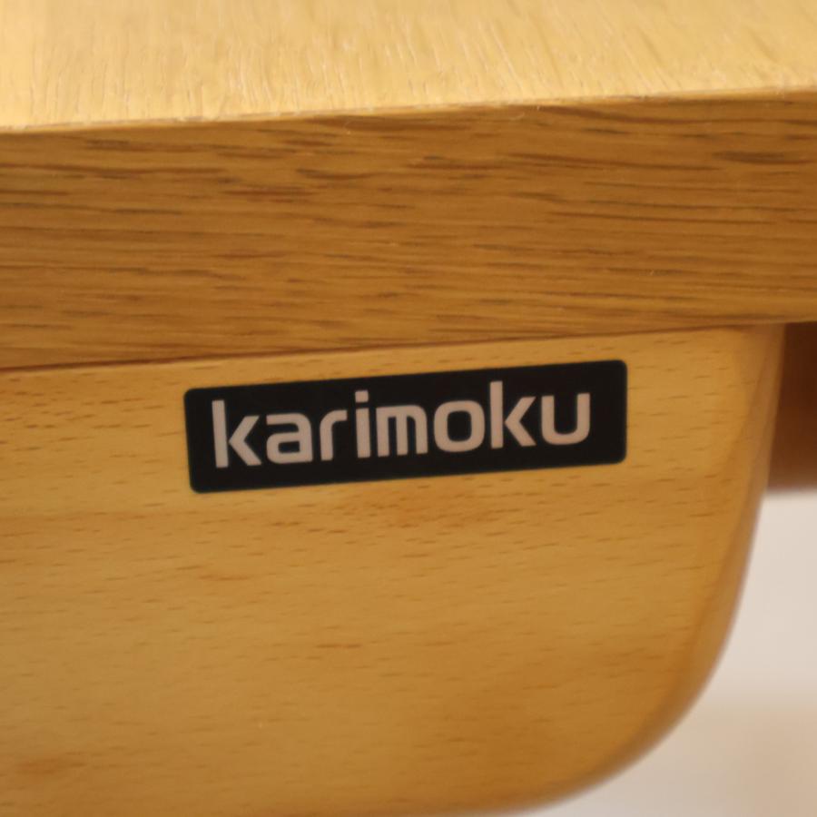 karimoku(カリモク家具)のティポリーノシリーズのオーク材 デスクセットです。ワゴンだけでなくブックスタンドとライトも付属していて、学習机としてはもちろん事務机としてもお使いいただけます♪ カリモク家具（KARIMOKU FURNITURE） karimoku ティポリーノ オーク材