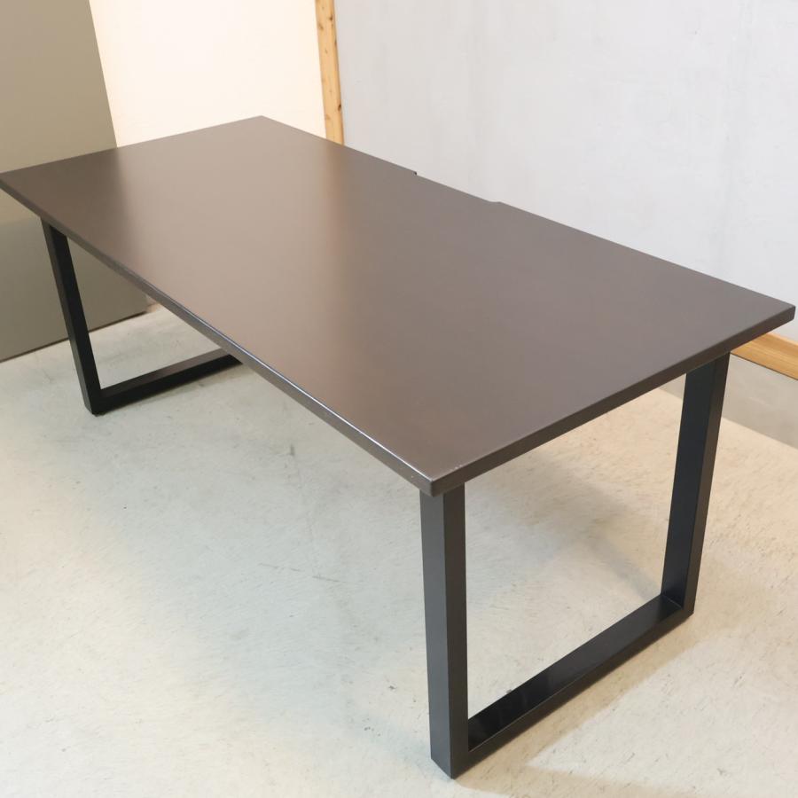 T1238☆展示品☆カナデモノ　テーブル　ラバーウッド　W1400　アイアン THE TABLE / ラバーウッド ナチュラル × Black Steel 配線トレー付き