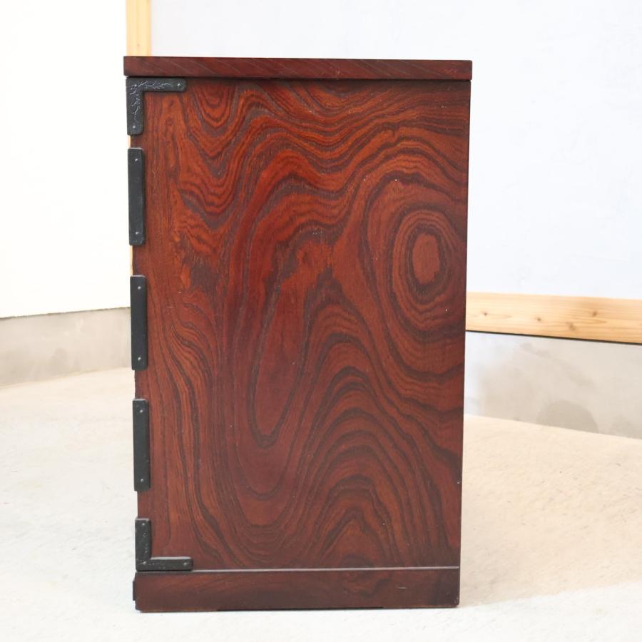 岩谷堂箪笥 欅材 漆塗り 4段チェスト 牡丹 南部鉄器 6杯整理タンス 伝統民芸 岩谷堂箪笥 欅材 漆塗り 4段チェスト 牡丹模様 南部鉄器 6杯整理タンス