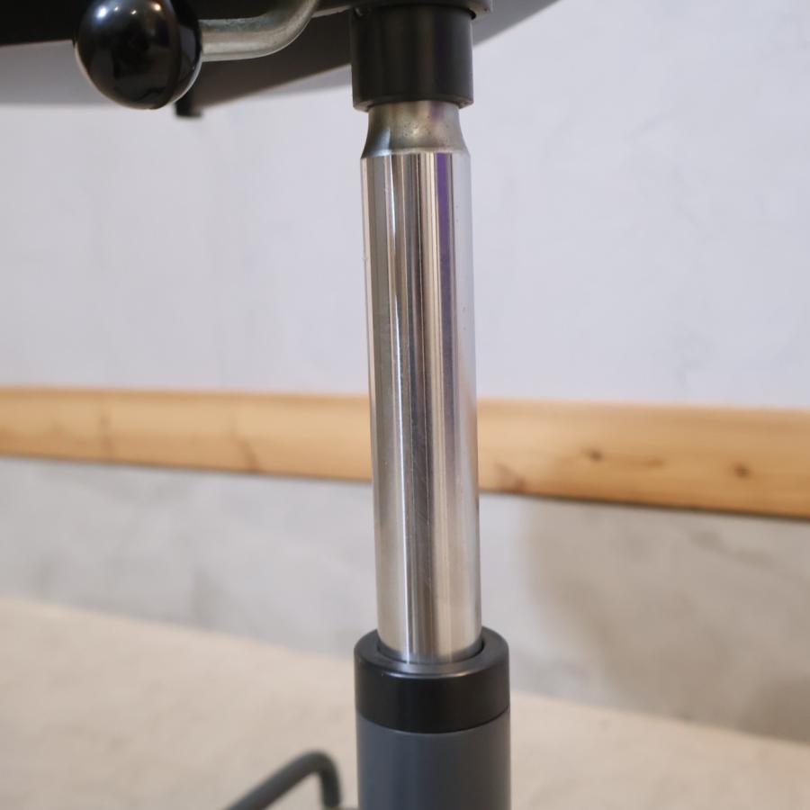 Cassina Cassina ixc. カッシーナ・イクスシー KICK キック サイド