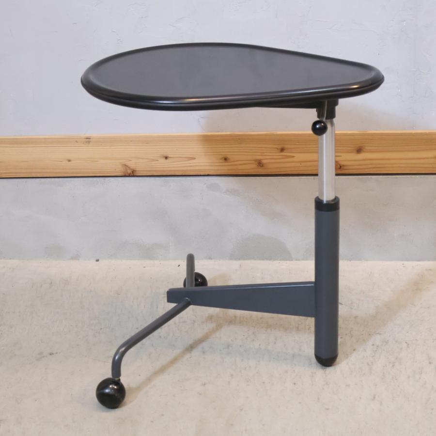 カッシーナ・イクスシーのKICKサイドテーブル Cassina Cassina ixc. カッシーナ・イクスシー KICK キック サイド