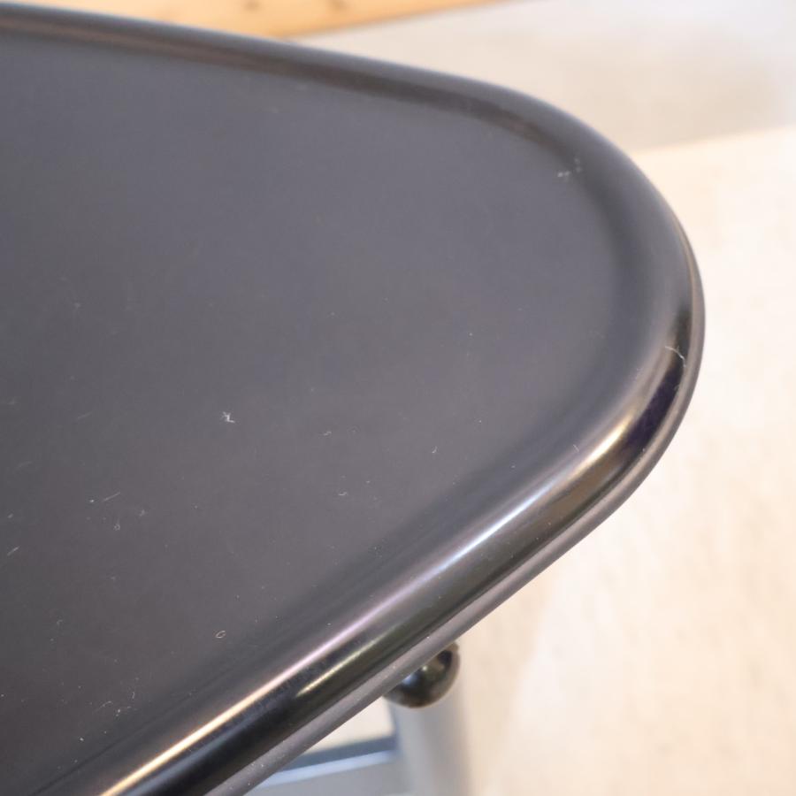 Cassina Cassina ixc. カッシーナ・イクスシー KICK キック サイド
