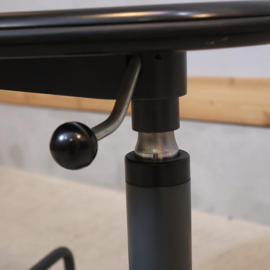 Cassina Cassina ixc. カッシーナ・イクスシー KICK キック サイド