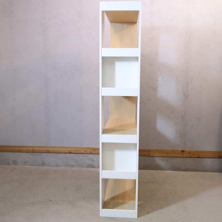 未使用品◆ポルトガルのブランドtema(テマホーム)のELLA(エラ) ブックシェルフ 5段。アシンメトリーなデザインがモダンなオープンラック。書斎やリビングの本棚や店舗の飾り棚などにも♪ 未使用品 temahome テマホーム ELLA エラ ブックシェルフ 5段