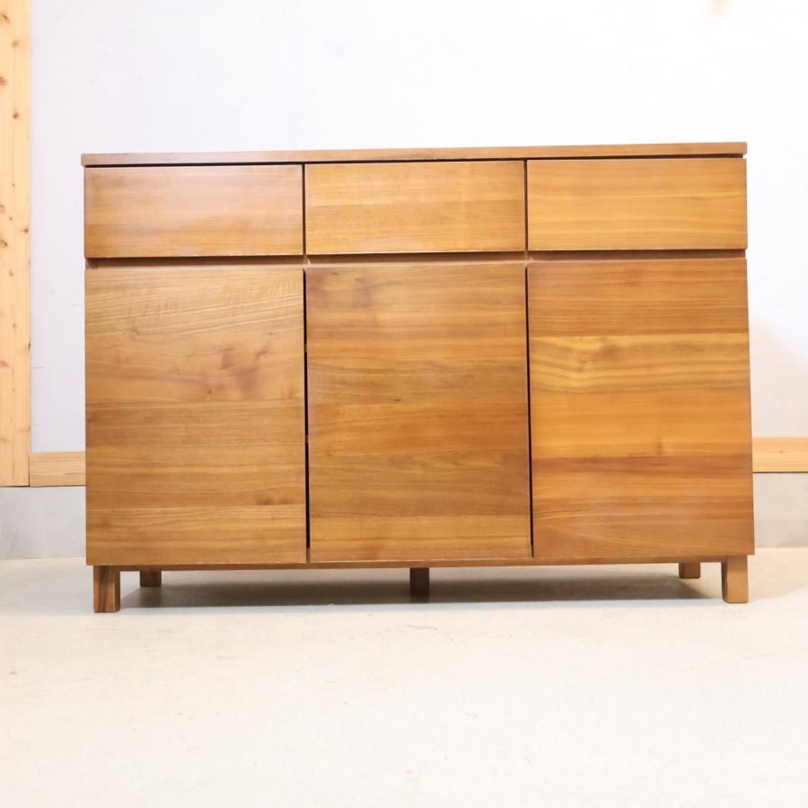 無印良品（MUJI） ウォールナット材 キャビネット 木扉 サイドボード