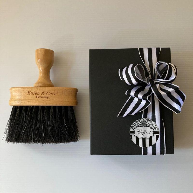 ドイツ製 洋服ブラシ 馬毛 Clothes Brush Horse Hair ラッピング済み プレゼントに最適 すべて天然素材 コフレ